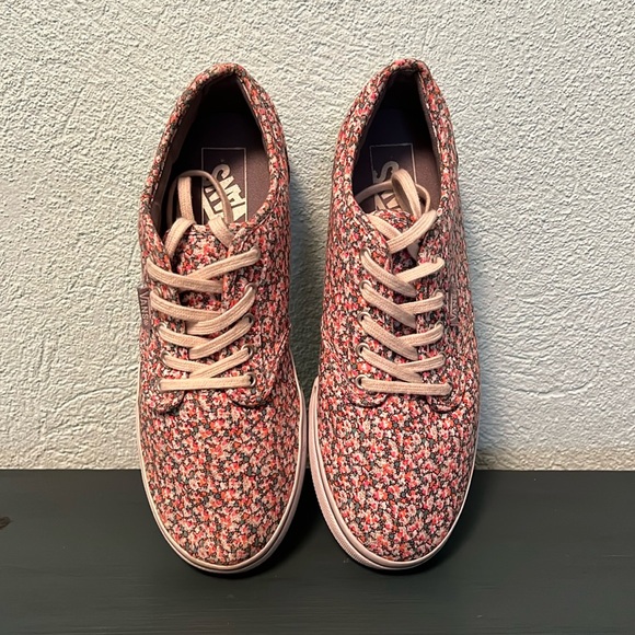Vans Shoes - Vans Women’s Size 6